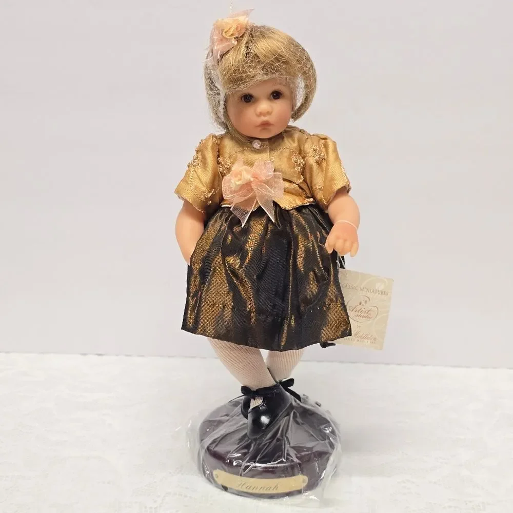Lee Middleton CLASSIC MINIATURE 9